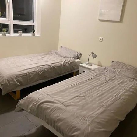 Husavik 2 Bedroom Apartment Екстер'єр фото