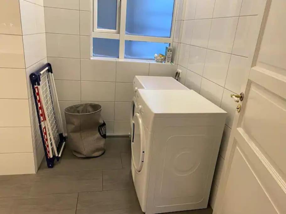 Husavik 2 Bedroom Apartment Екстер'єр фото